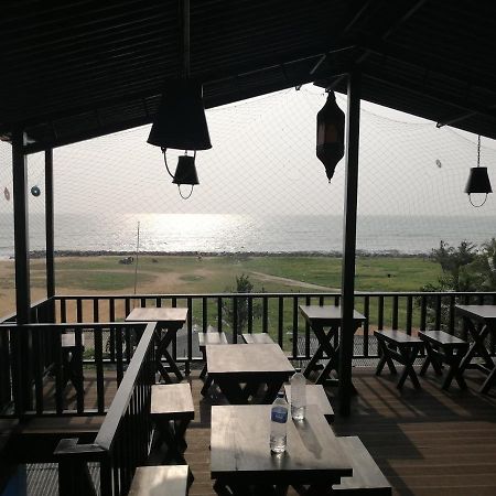 Le Petit Hotel & Restaurant Negombo Eksteriør billede