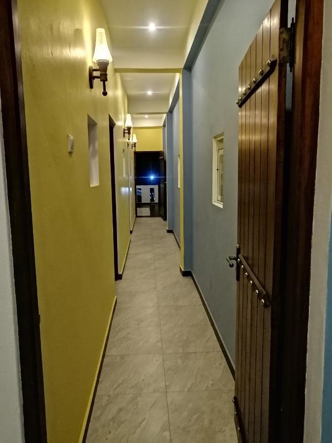 Le Petit Hotel & Restaurant Negombo Eksteriør billede