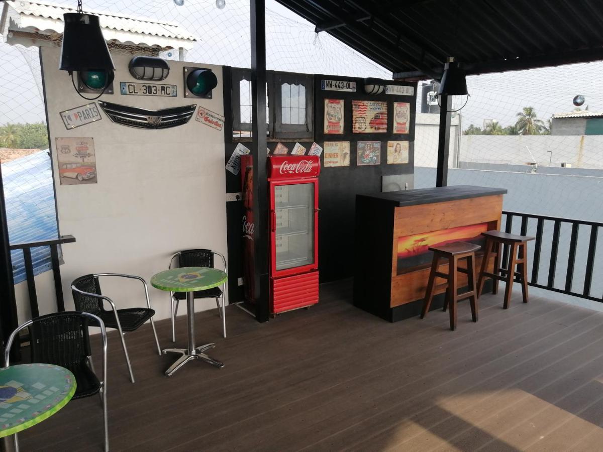 Le Petit Hotel & Restaurant Negombo Eksteriør billede