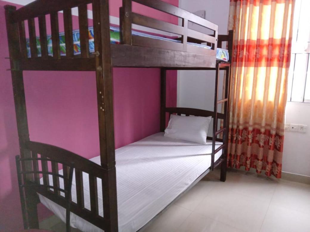 Le Petit Hotel & Restaurant Negombo Eksteriør billede